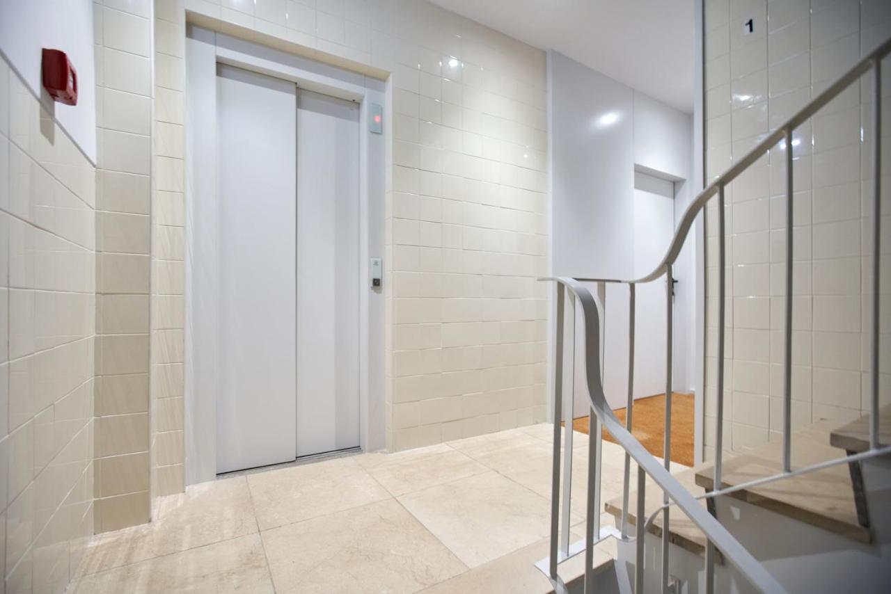 Signature Apartments Santa Catarina Porto Bagian luar foto